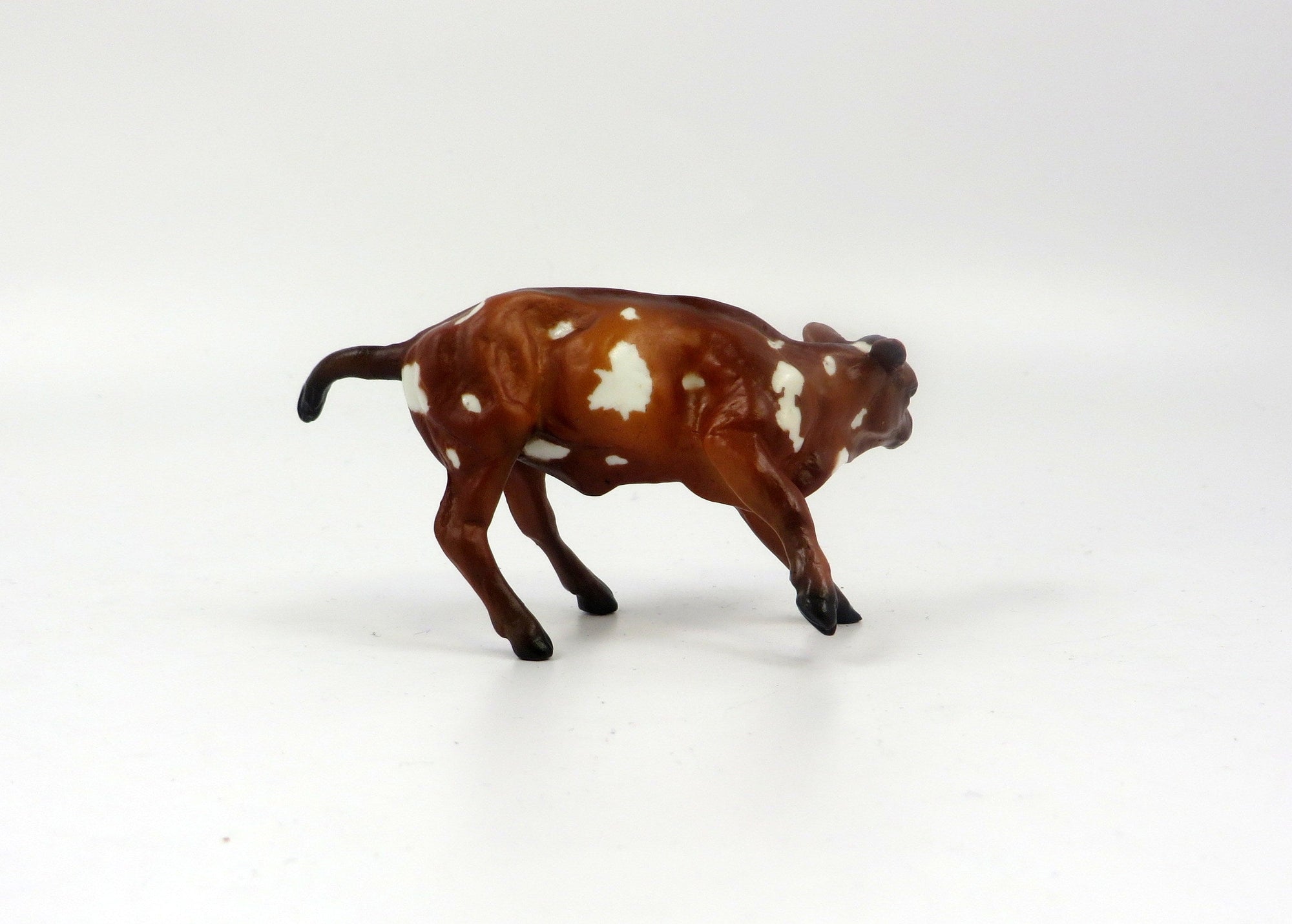 EARL-OOAK CHESTNUT PAINT COW EQ19