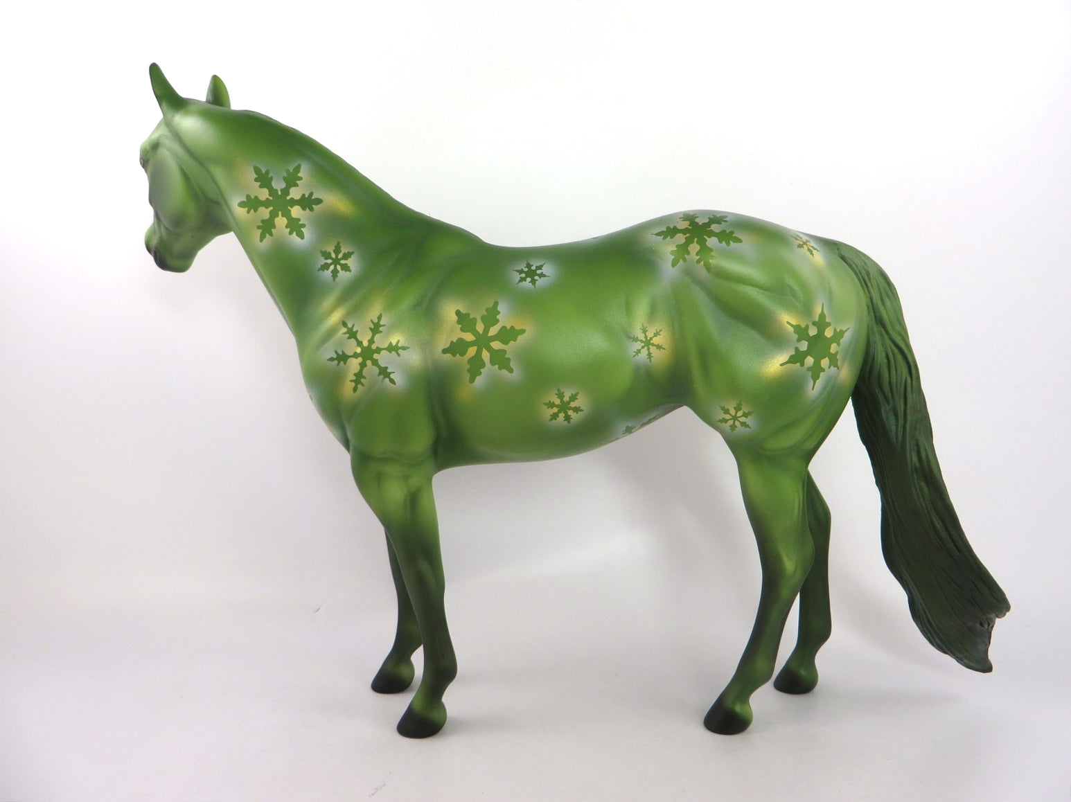 EMERALD - OOAK GREEN SNOWFLAKE CHRISTMAS  DECORATOR BY DAWN QUICK WHS19