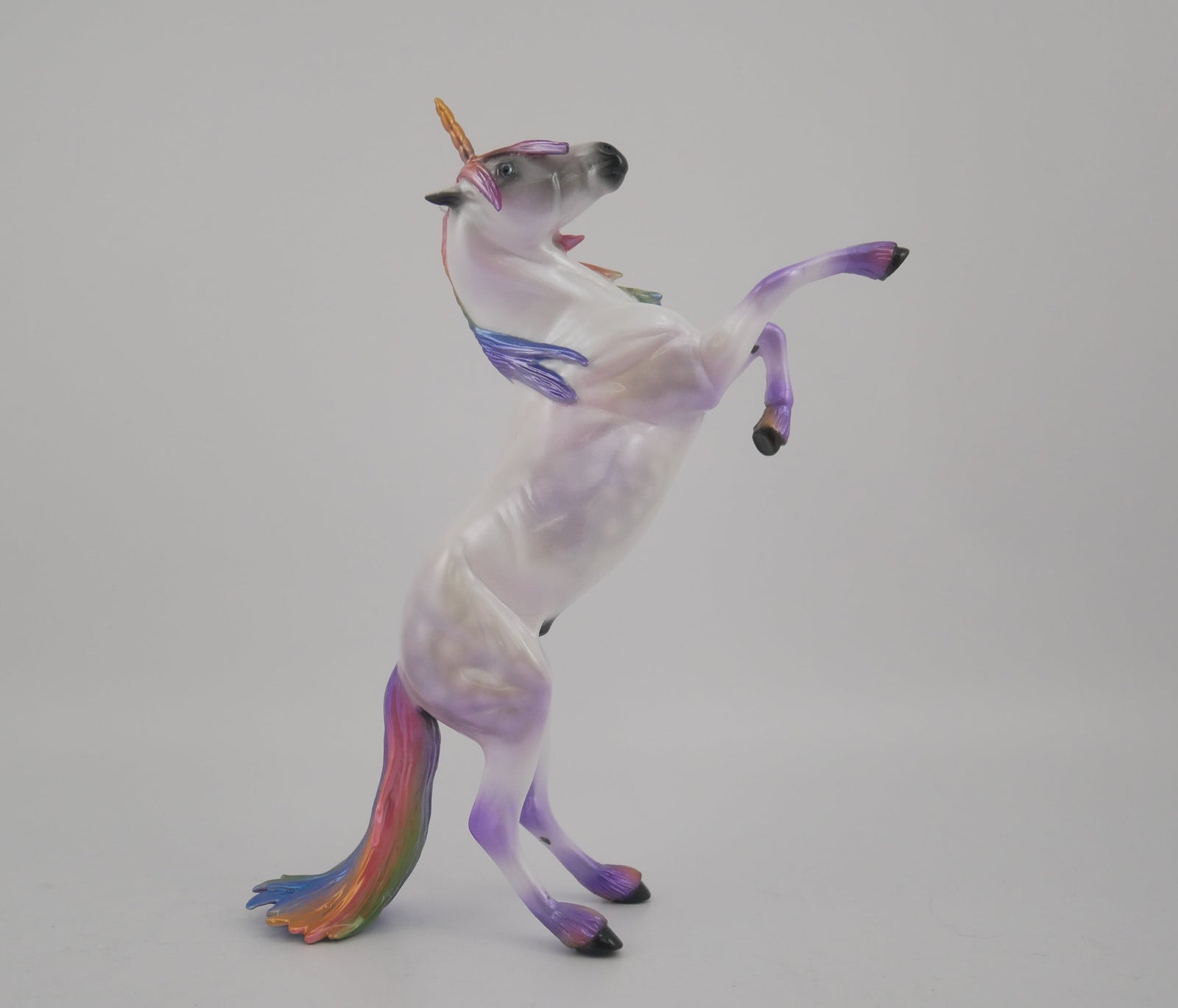 EOIN-OOAK UNICRON PEBBLES REARING PEBBLES EQ 2020