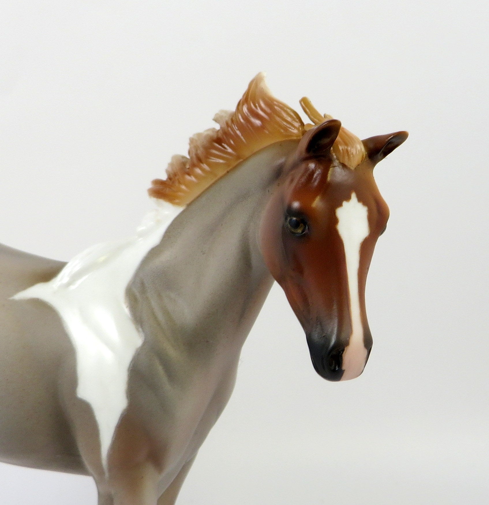 ERMO-OOAK STRAWBERRY ROAN TOBIANO WEANLING MODEL HORSE EQ 19