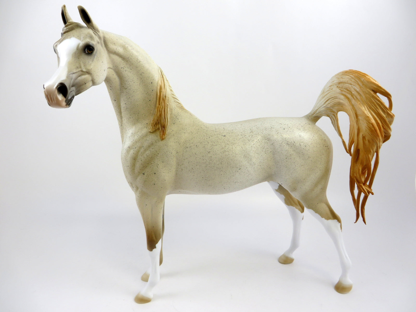 EUDES-OOAK FLEA BIT CHESTNUT ARABIAN MODEL HORSE EQ 19