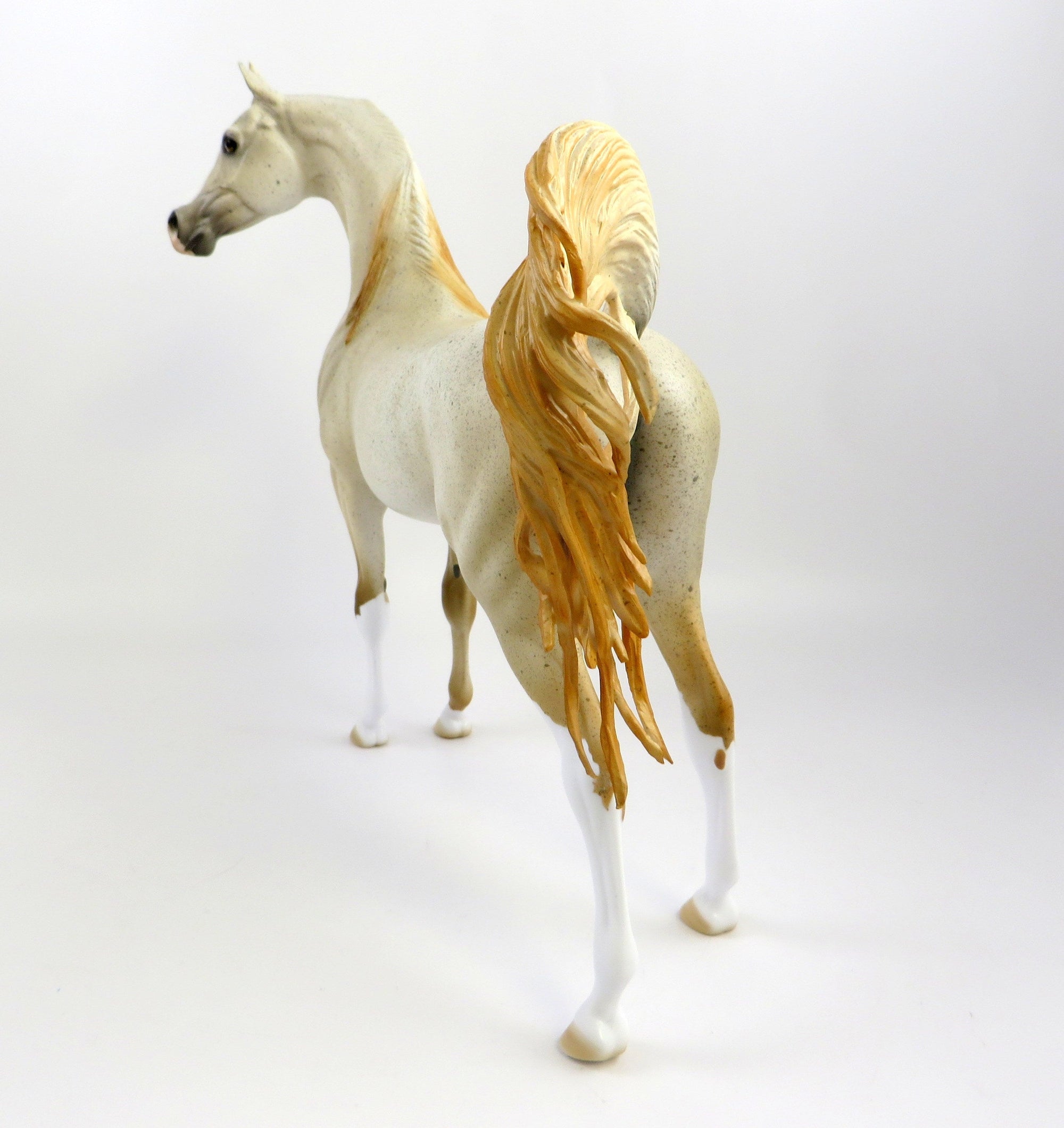 EUDES-OOAK FLEA BIT CHESTNUT ARABIAN MODEL HORSE EQ 19