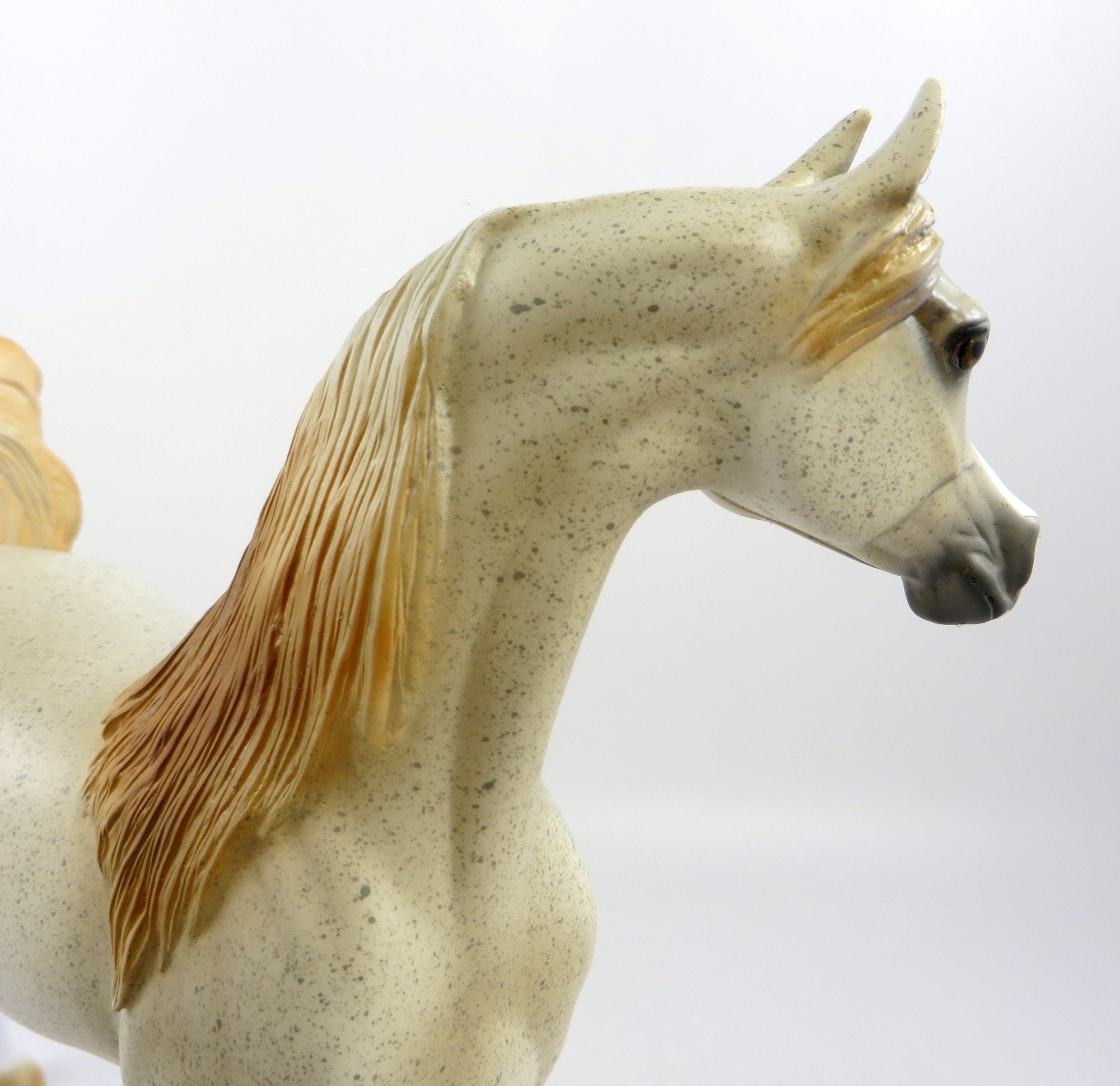 EUDES-OOAK FLEA BIT CHESTNUT ARABIAN MODEL HORSE EQ 19