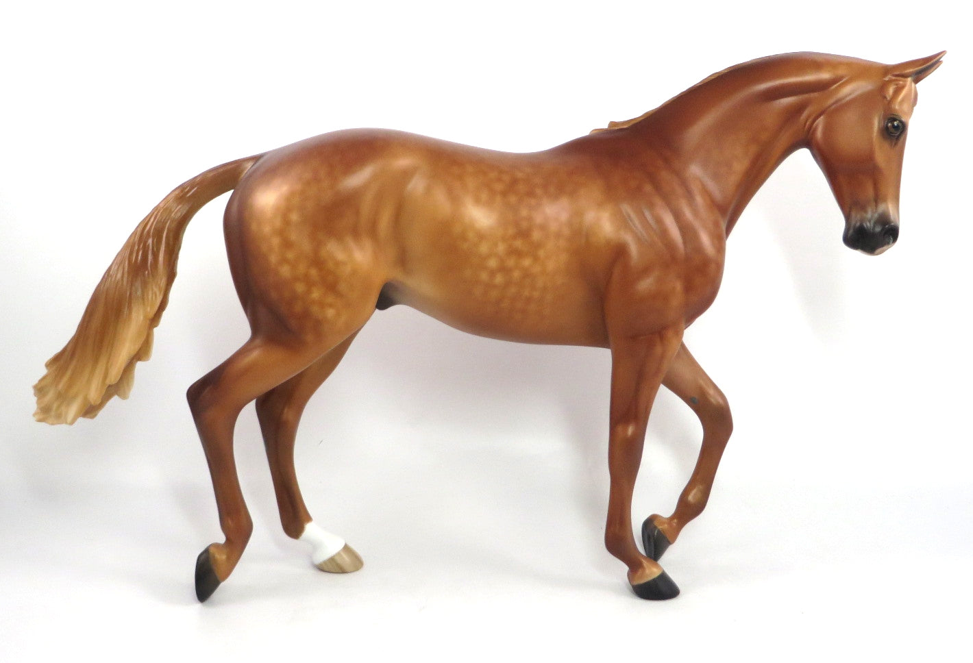 FAIR PLUCKED - OOAK DAPPLE CHESTNUT THOROUGHBRED HORSE MODEL HORSE BY SHERYL LEISURE