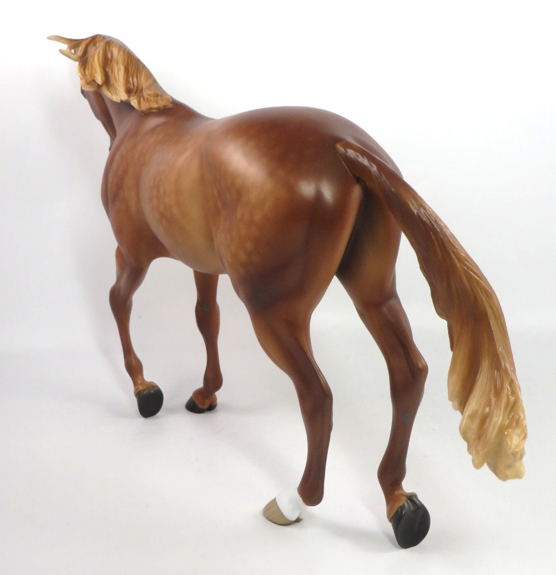 FAIR PLUCKED - OOAK DAPPLE CHESTNUT THOROUGHBRED HORSE MODEL HORSE BY SHERYL LEISURE