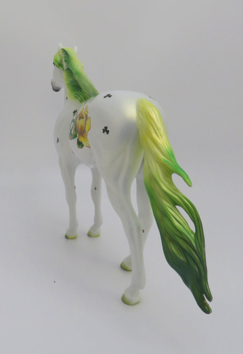 FINDLAY -- OOAK ST. PATRICKS DAY DECORATOR WITH PAINTED FLOWERS MUSTANG  BY DAWN QUICK 3/5/20