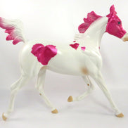 FLASHY HEART-OOAK WHITE & PINK DECORATOR YEARLING MODEL HORSE BY KAYLA WESSE SB20