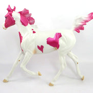 FLASHY HEART-OOAK WHITE & PINK DECORATOR YEARLING MODEL HORSE BY KAYLA WESSE SB20