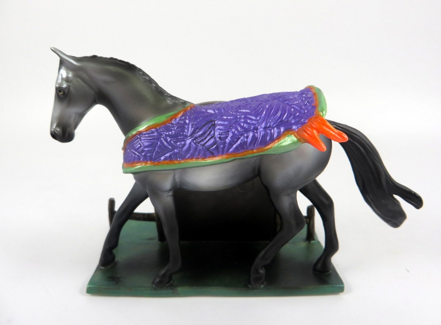 FLINT STONE-OOAK PEARL GREY W/ PURPLE BLANKET WARMBLOOD TOMBSTONE CHIP DECORATOR BY MELISSA FOX MM19