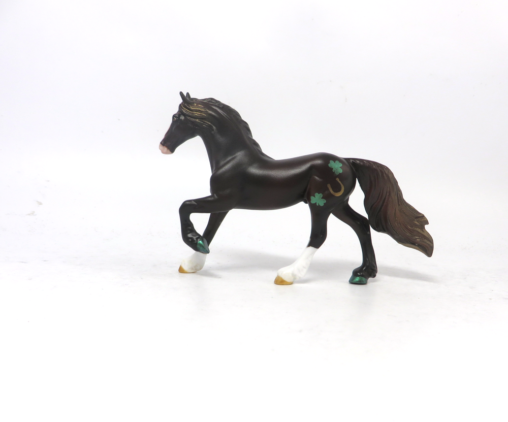 KILT -- OOAK FREISIAN ST. PATRICKS DAY DECORATOR 2-25-19