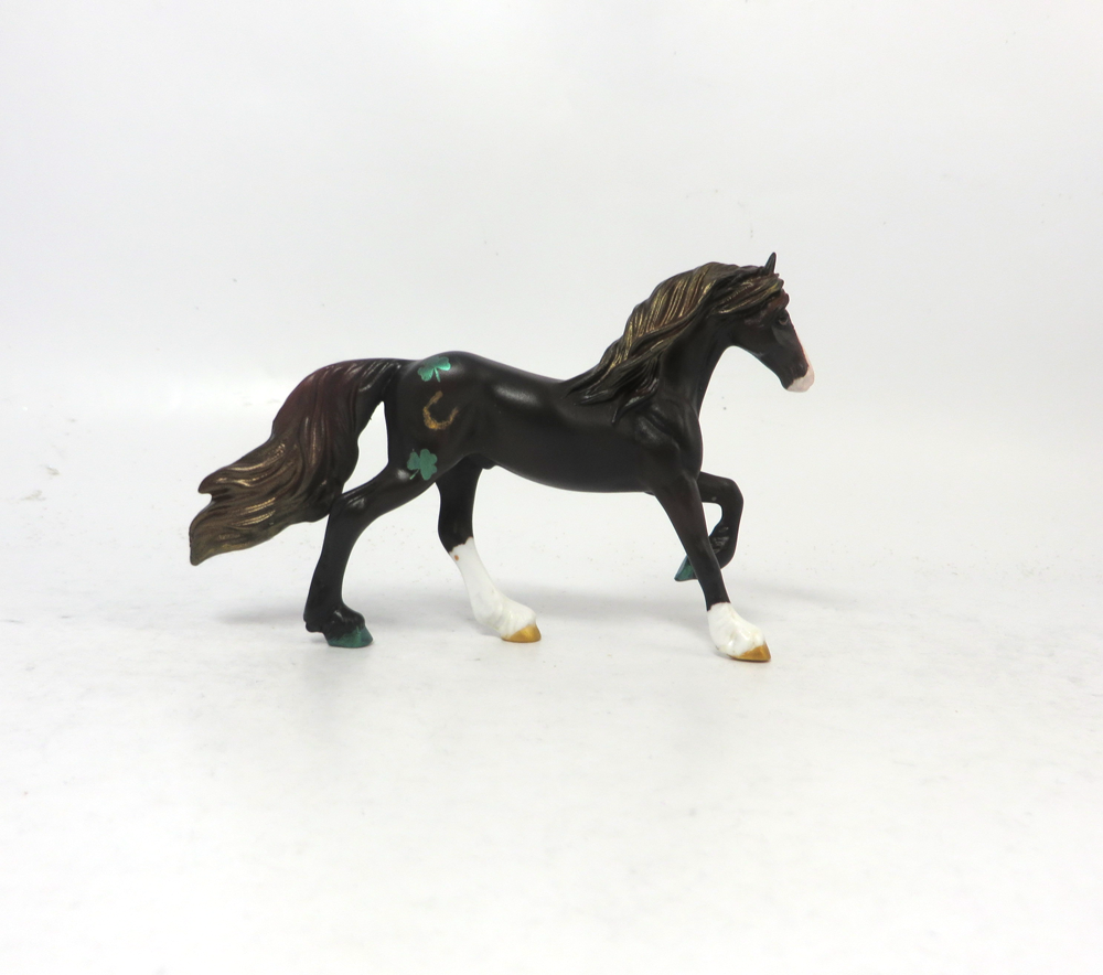 KILT -- OOAK FREISIAN ST. PATRICKS DAY DECORATOR 2-25-19