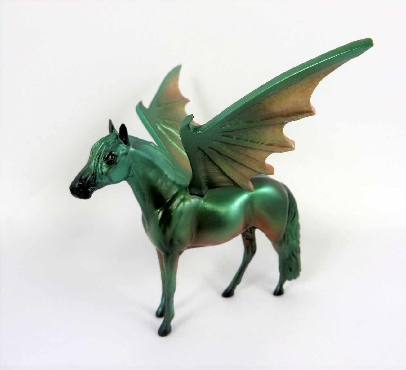 FREDDY-OOAK ANDALUSIAN GREEN BAT CHIP DECORATOR BY MISSY FOX MM19
