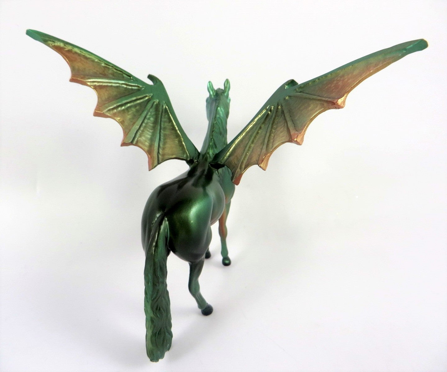 FREDDY-OOAK ANDALUSIAN GREEN BAT CHIP DECORATOR BY MISSY FOX MM19