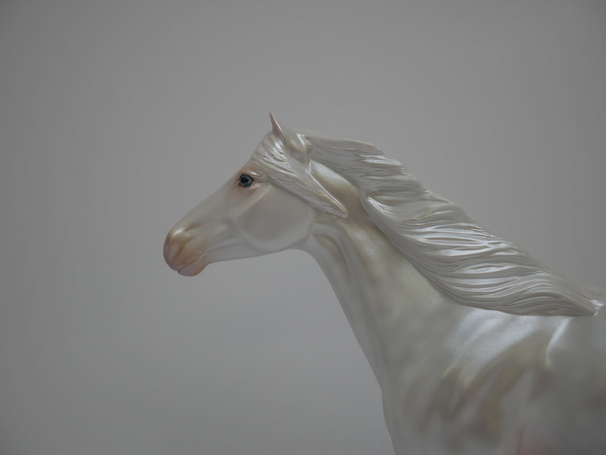 FREEDOM-LE PEARL WHITE SPANISH MUSTANG MODEL HORSE 6/30/20