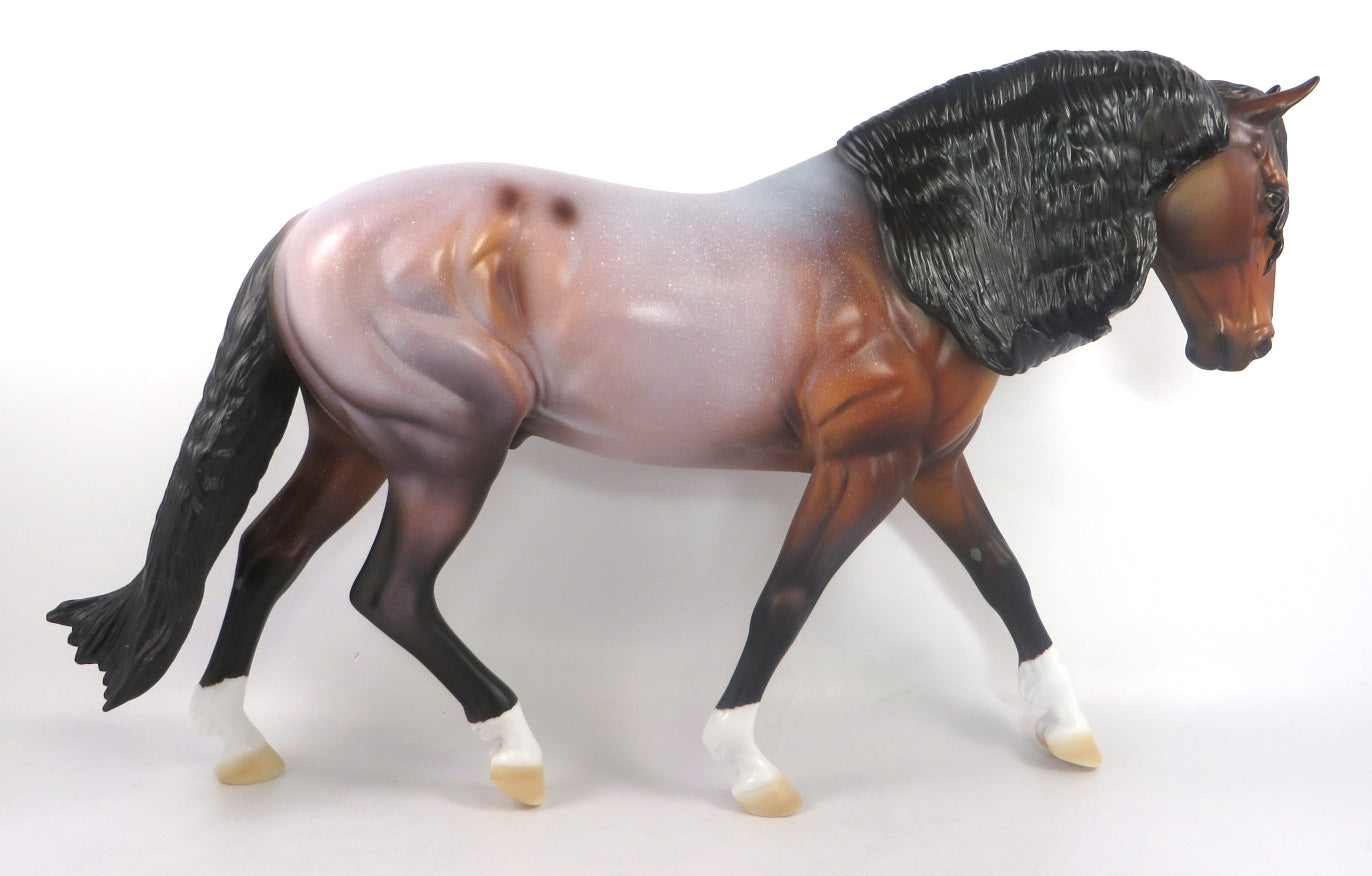 FUMBLE-LE-10 RED ROAN IRISH DRAFT MODEL HORSE SB 20