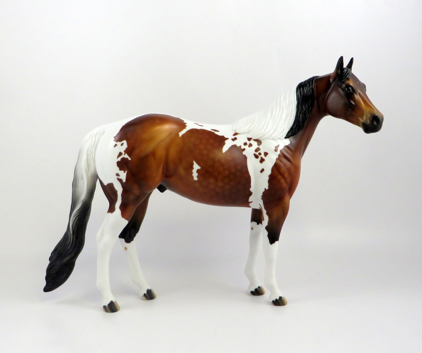GAHERIS-OOAK BAY TOBANO ISH MODEL HORSE EQ 19