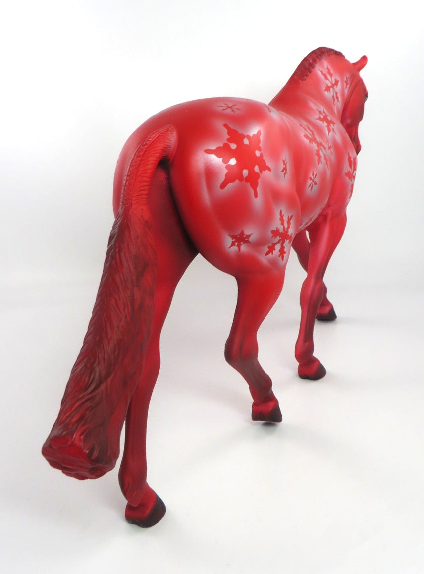 GARNET - OOAK RED SNOWFLAKE CHRISTMAS DECORATOR  IRISH DRAFT WHS19