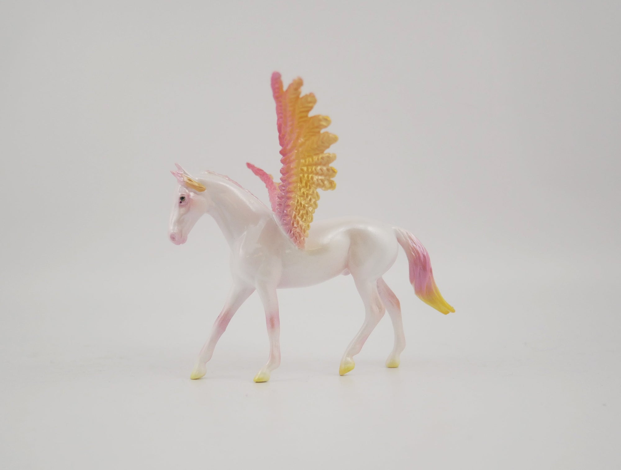 GLOW-OOAK WARMBLOOD CHIP PEGASUS BY KAYLA