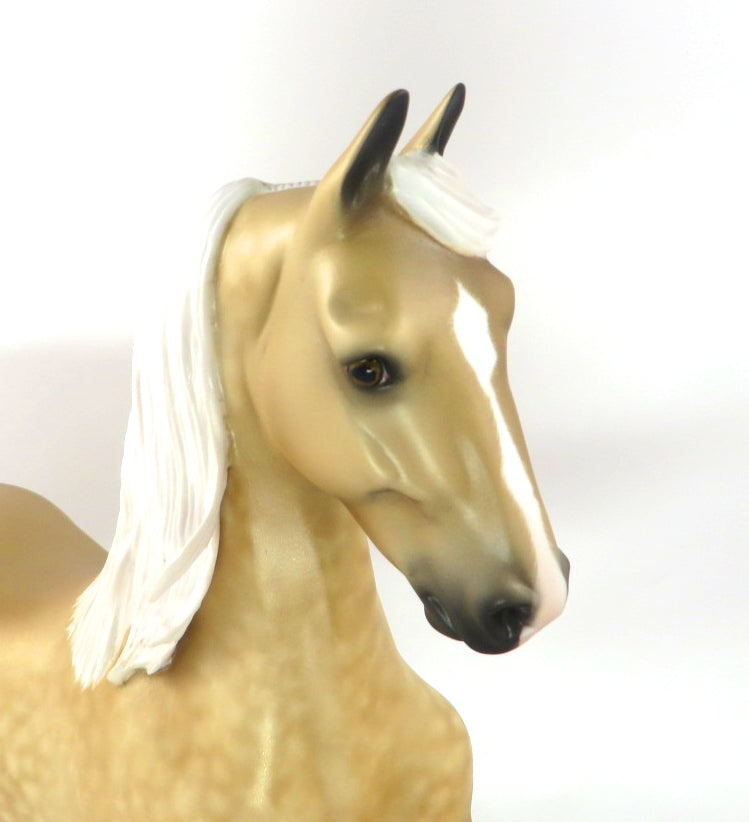 GOLDEN SUNDROP -OOAK DAPPLE PALOMINO SADDLEBRED MODEL HORSE BY SHERYL LEISURE WHS19