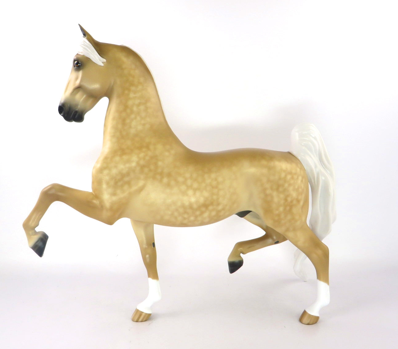 GOLDEN SUNDROP -OOAK DAPPLE PALOMINO SADDLEBRED MODEL HORSE BY SHERYL LEISURE WHS19