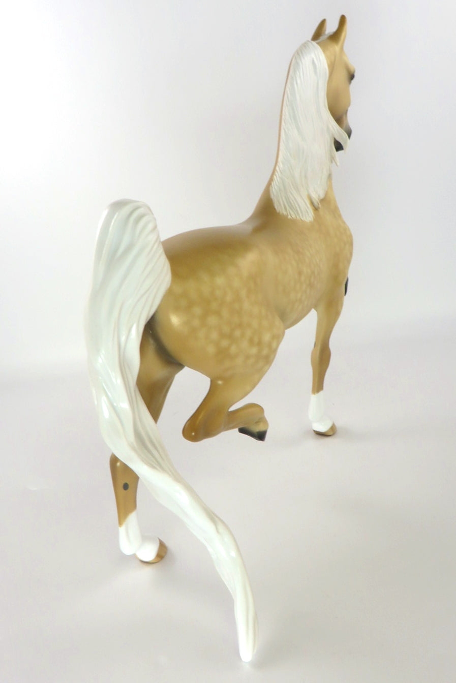 GOLDEN SUNDROP -OOAK DAPPLE PALOMINO SADDLEBRED MODEL HORSE BY SHERYL LEISURE WHS19
