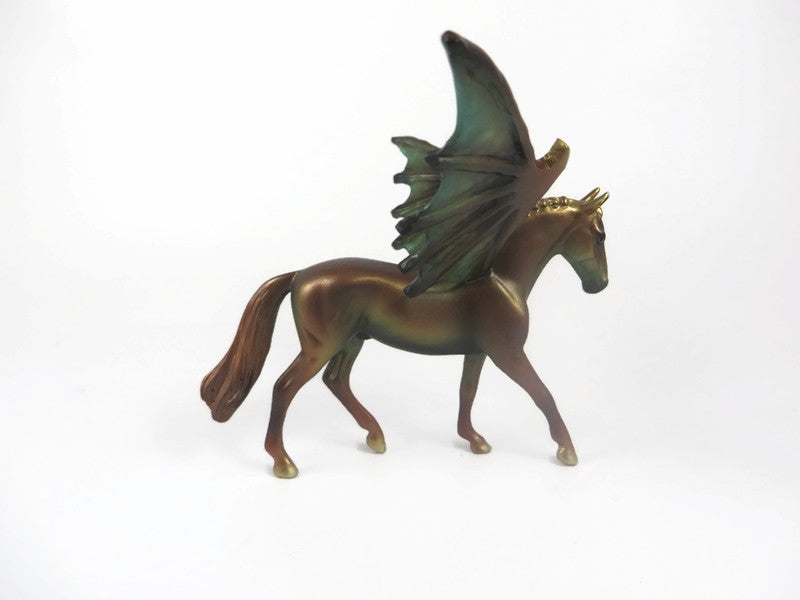 FRIGHTENING FOLIAGE -OOAK HALLOWEEN WARMBLOOD BAT CHIP MODEL HORSE BY MISSY FOX MM19