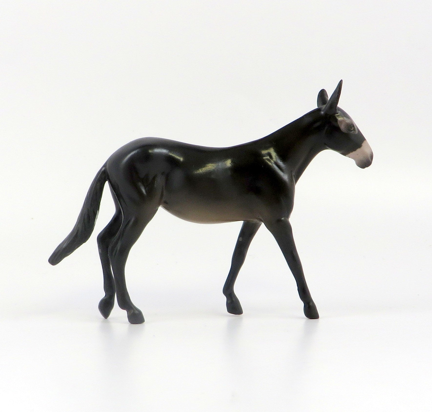 ELRIC-OOAK DARK BROWN MULE CHIP MODEL HORSE EQ19