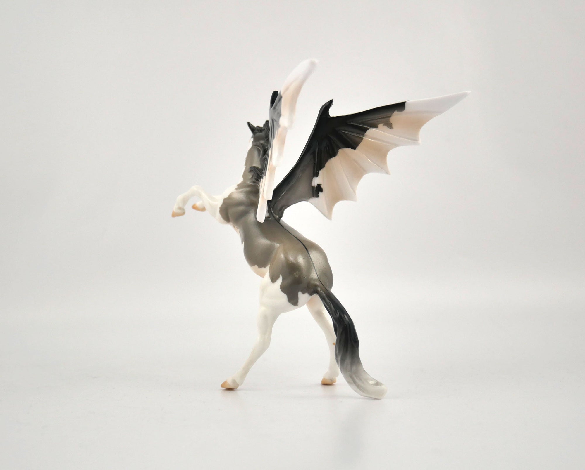 Grey-OOAK Rearing Chip By Audrey Dixon MM 2020