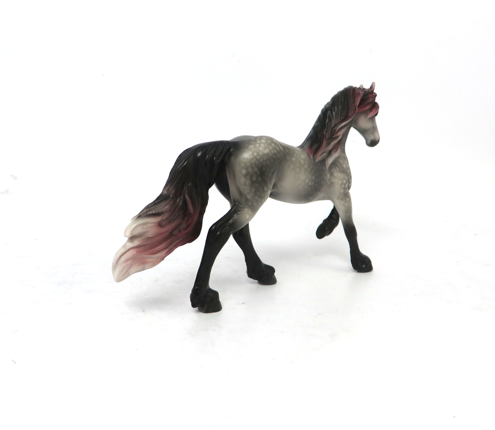 GLENN-OOAK-DAPPLED GREY FRESIAN CHIP EA19