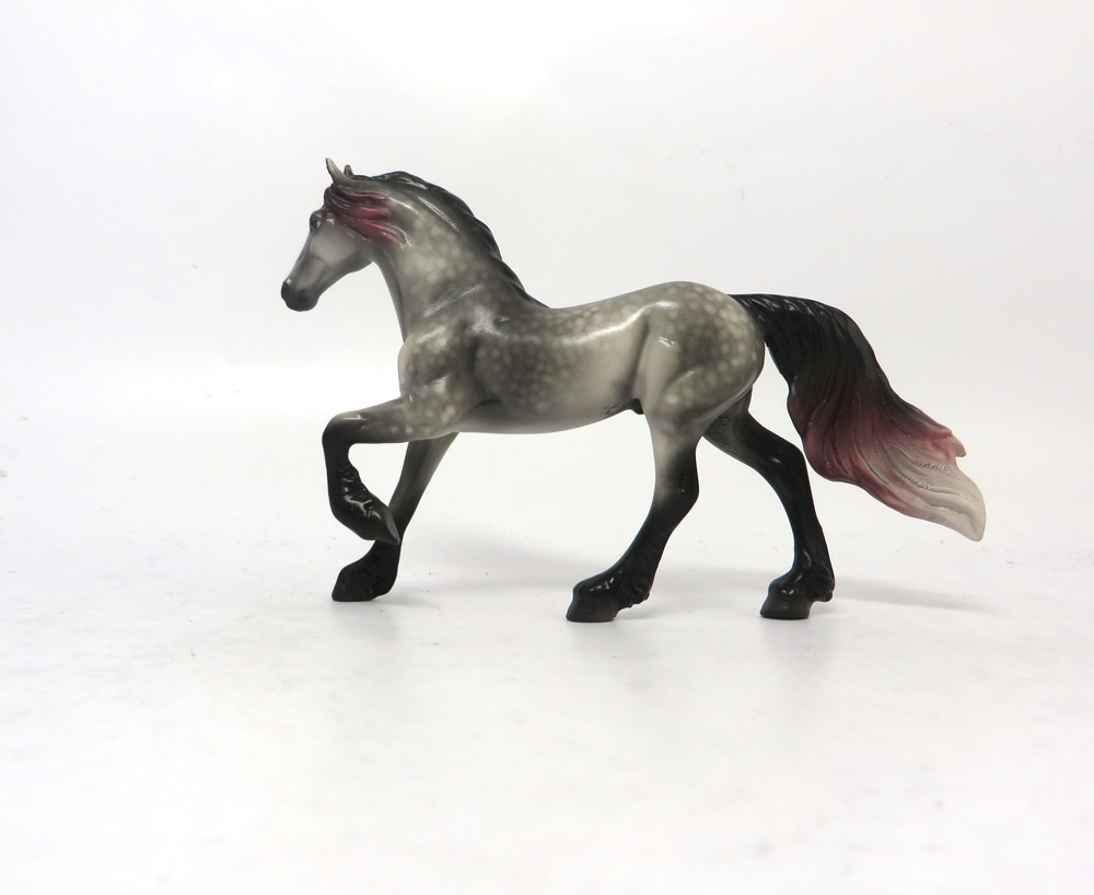 GLENN-OOAK-DAPPLED GREY FRESIAN CHIP EA19