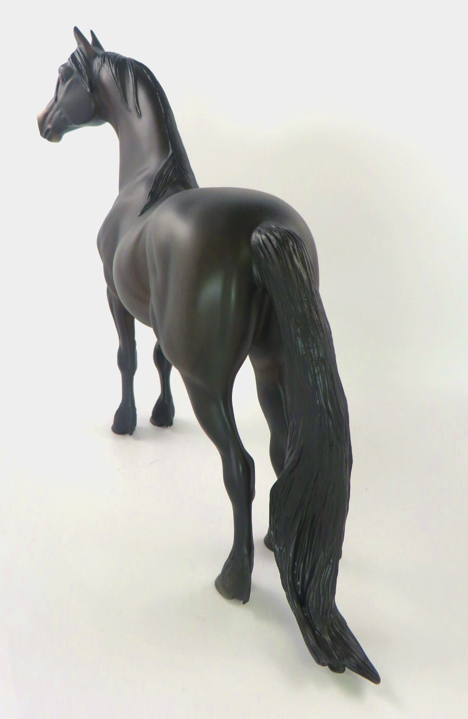 GUS -OOAK BLACK BAY MORGAN BY SHERYL LEISURE WHS19