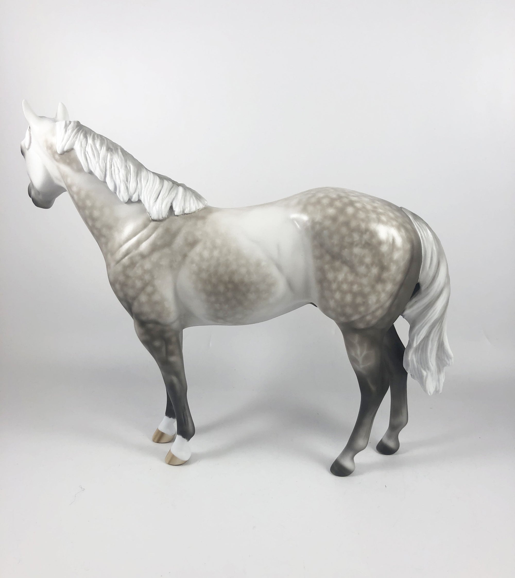 HAUNTING IT-OOAK DAPPLE GREY ISH MODEL HORSE BY SHERYL LEISURE MM 19