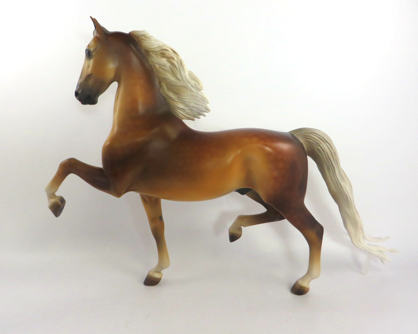 HAMPTON-OOAK DAPPLE PALOMINO SADDLEBRED MODEL HORSE 12/13/19