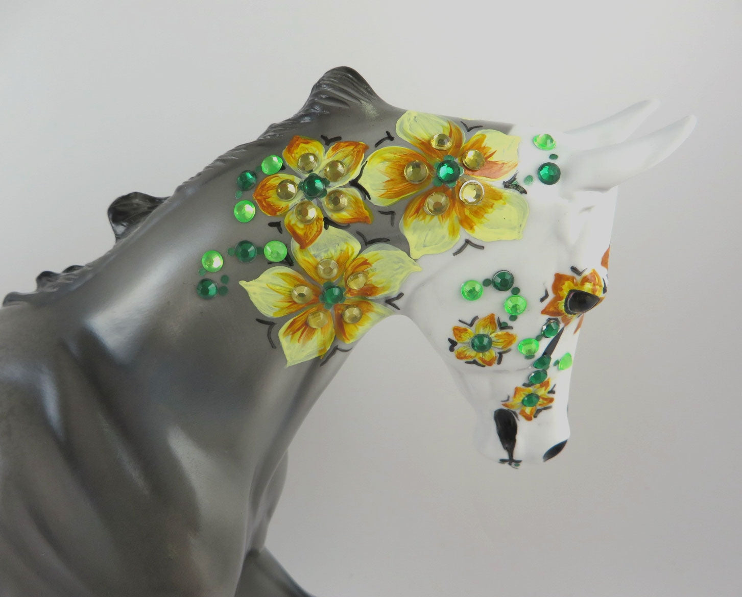 HANDSOME PHANTOM-OOAK GREY APPY TB SUGAR SKULL DECORATOR BY DAWN QUICK MM19