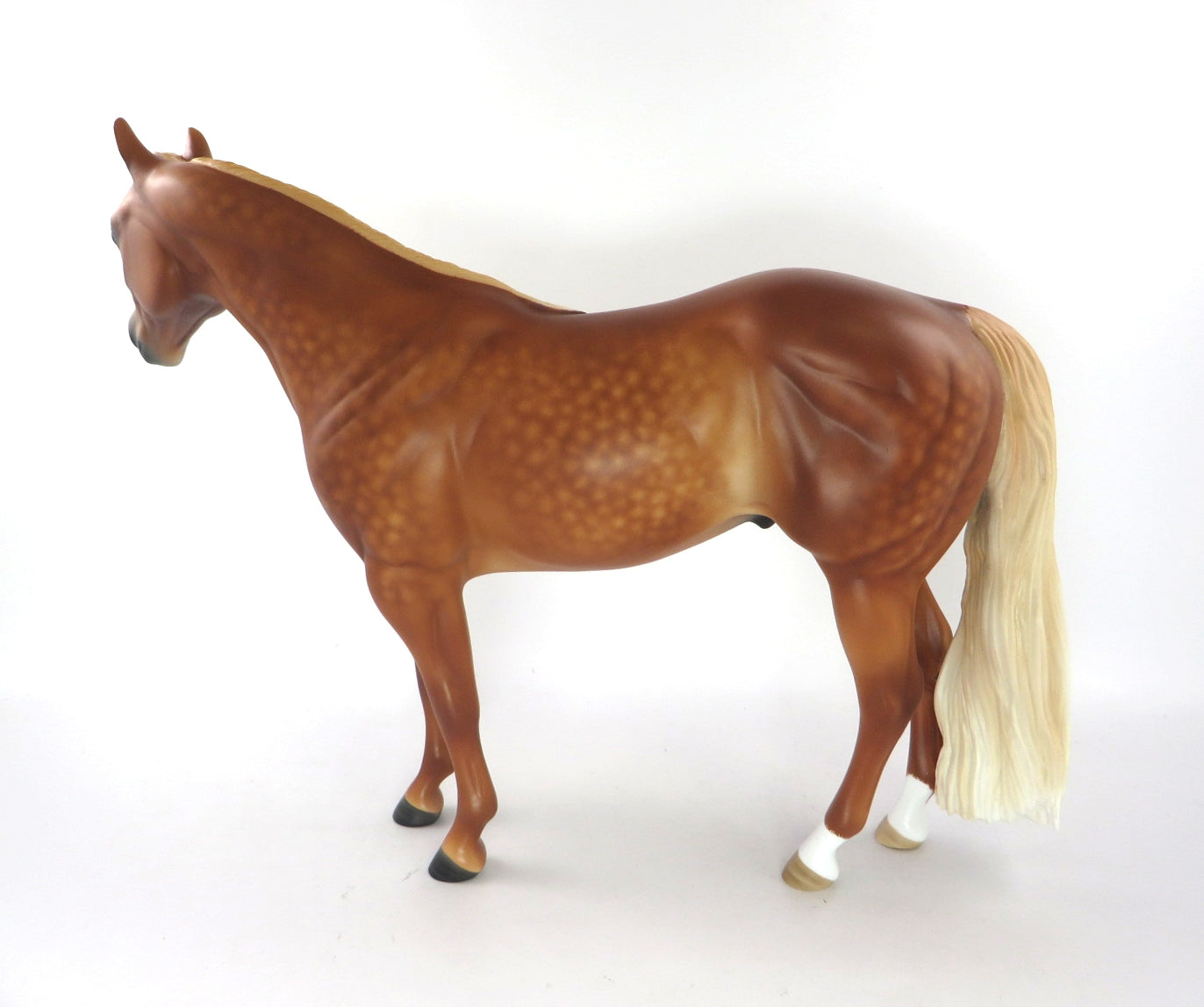 HANOVER-OOAK DAPPLE CHESTNUT ISH MODEL HORSE BY SHERYL LEISURE WHS 19