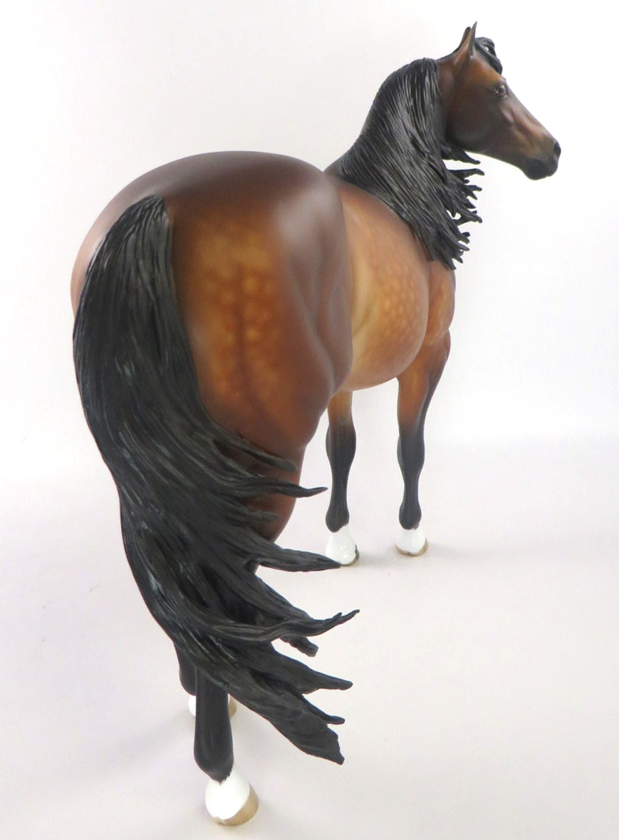 HARDY - OOAK BAY ISH MODEL HORSE BY SHERYL LEISURE WHS19