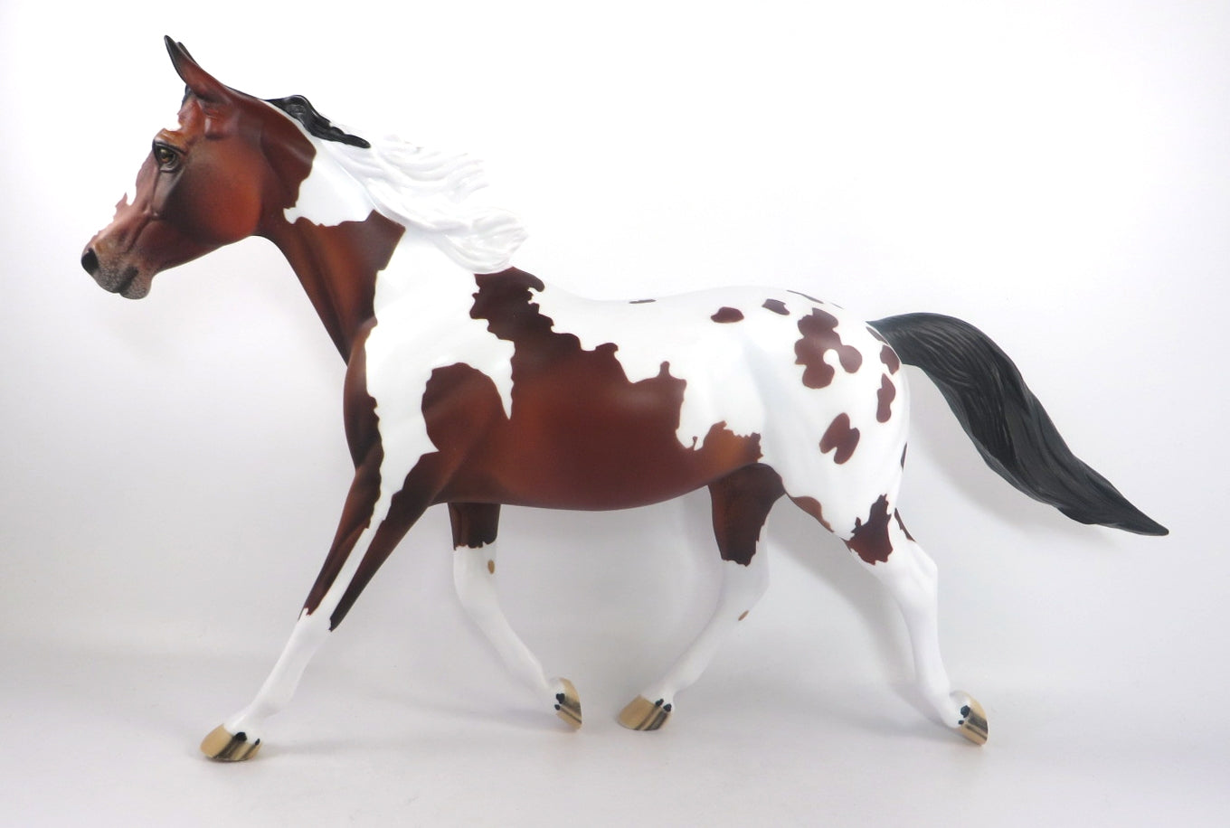 HEISMAN LE-6 BAY PINTALOOSA PALOUSE MODEL HORSE SB 20