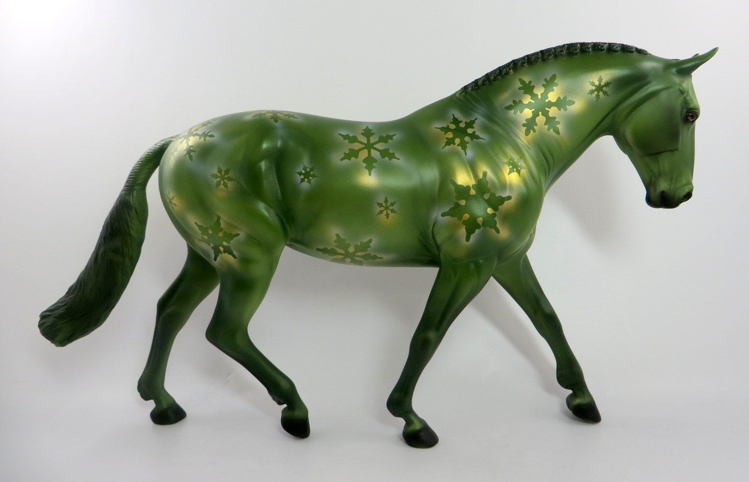 HOLIDAZE - OOAK GREEN SNOWFLAKE  IRISH DRAFT WHS19