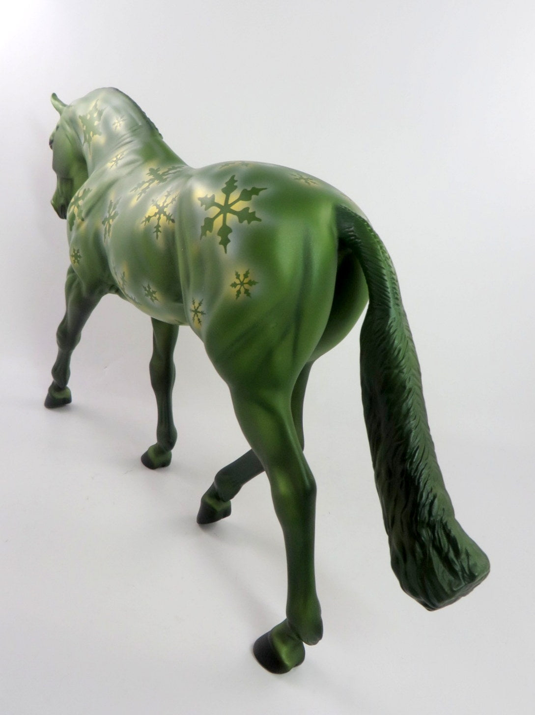 HOLIDAZE - OOAK GREEN SNOWFLAKE  IRISH DRAFT WHS19