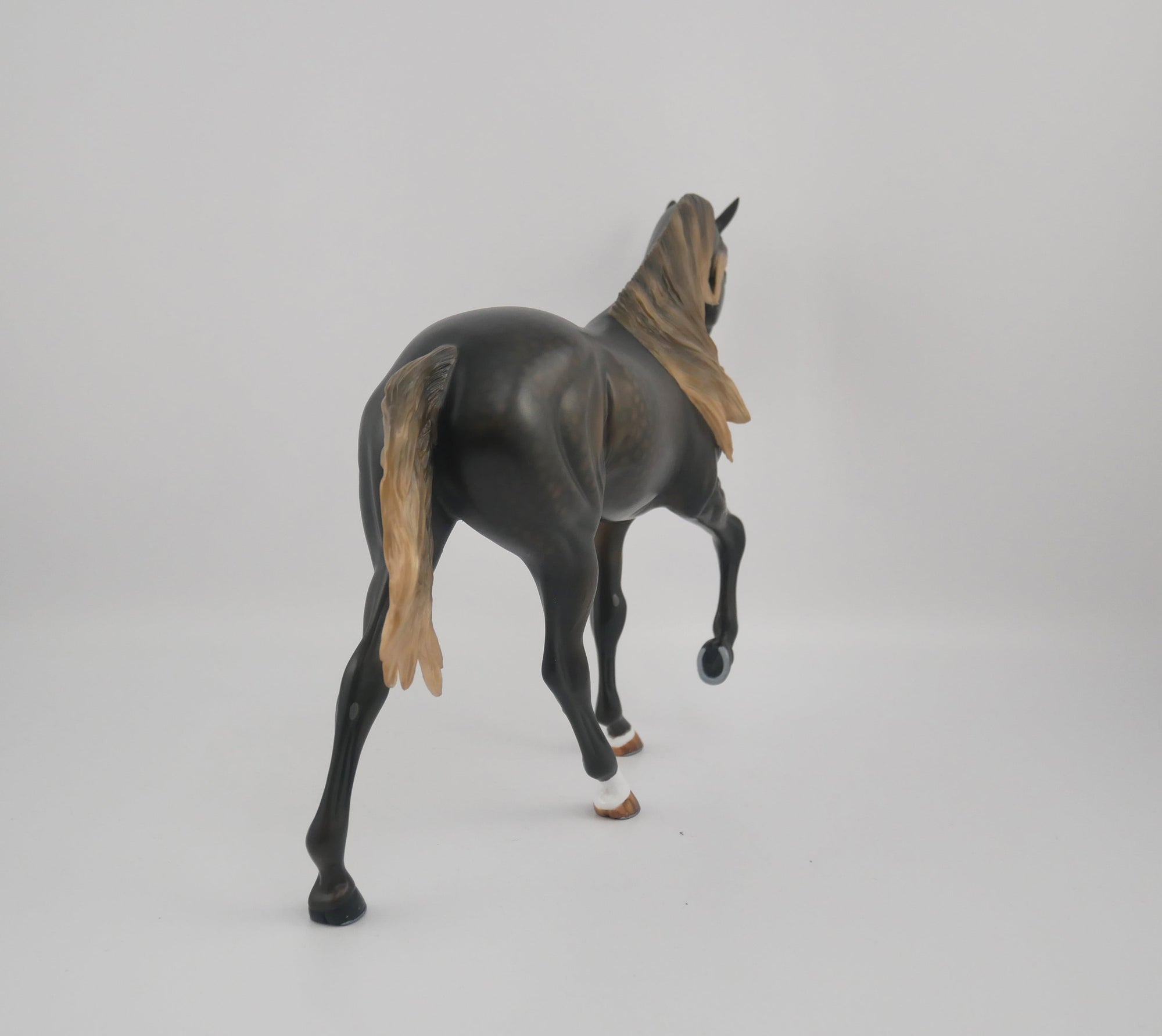 Horrace-OOAK Dapple Flaxen Chestnut Tennessee Walker By Audrey Dixon