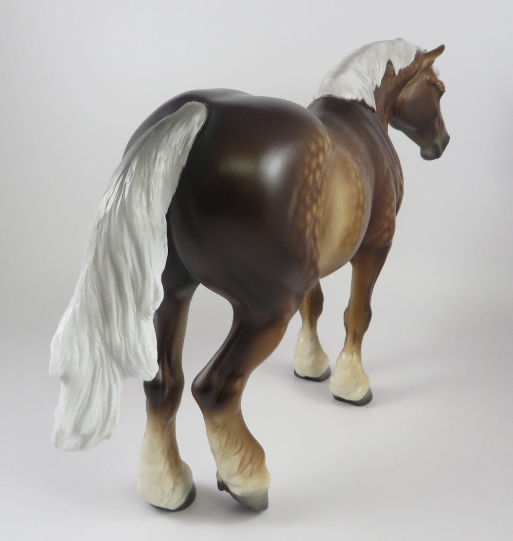 GHOSTESS WITH THE MOSTESS-OOAK SAPPLE CHESTNUT HEAVY DRAFT MARE BY SHERYL LEISURE MM 19