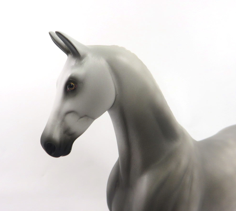 HUDDLE UP- OOAK DAPPLE GREY SADDLEBRED PEBBLES BY MELISSA FOX SB20