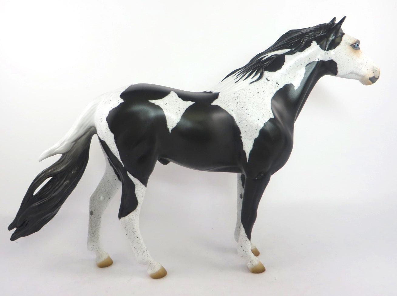I&#39;M SMITTEN-OOAK BLACK ROAN PINTO MODEL HORSE 2/14/20