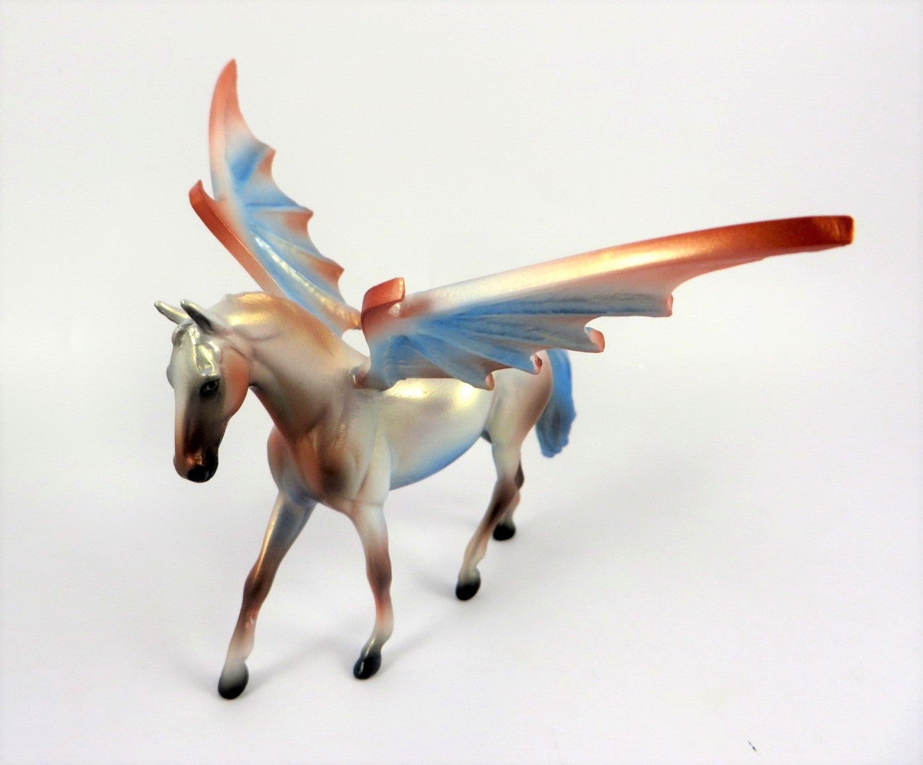 ICHABOD-OOAK TURQUOISE/TAN WARMBLOOD BAT CHIP DECORATOR BY MISSY FOX MM19