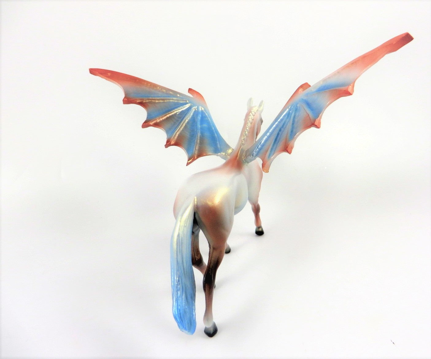 ICHABOD-OOAK TURQUOISE/TAN WARMBLOOD BAT CHIP DECORATOR BY MISSY FOX MM19