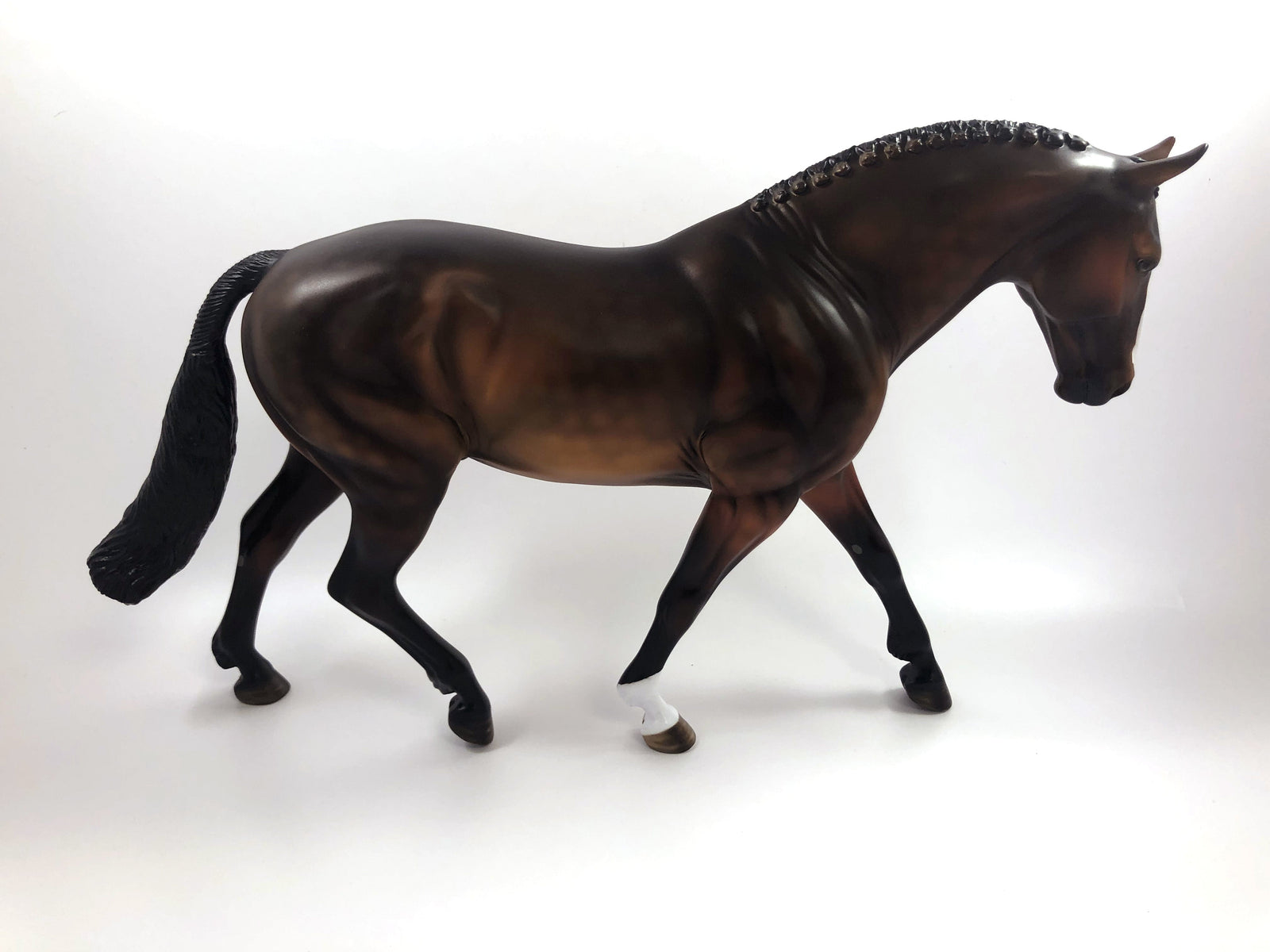 CROSS BARRED-LE-3 DARK DAPPLE BAY IRISH DRAFT MODEL HORSE BY MISSY FOX SHCF19