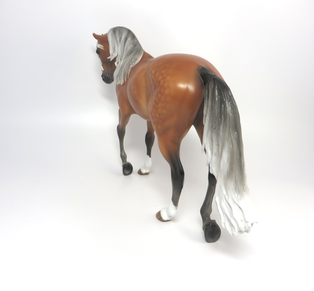 Savannah Model Horse