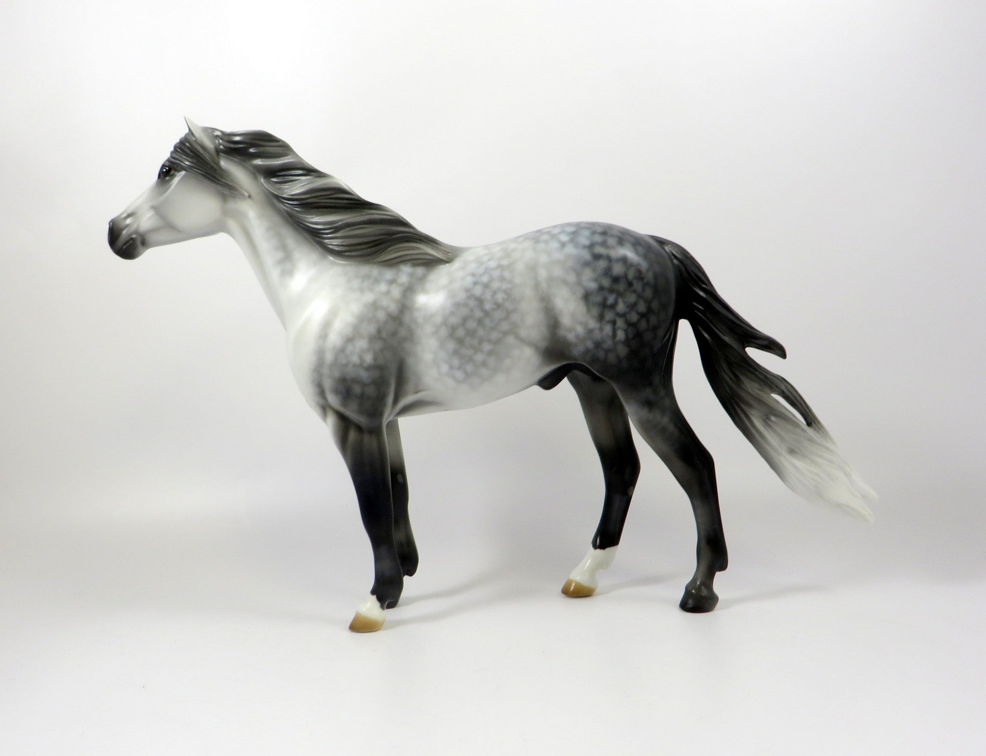 KEEP SAKE-OOAK STAR DAPPLE GREY SPANISH MUSTANG MODEL HORSE 8/05/19