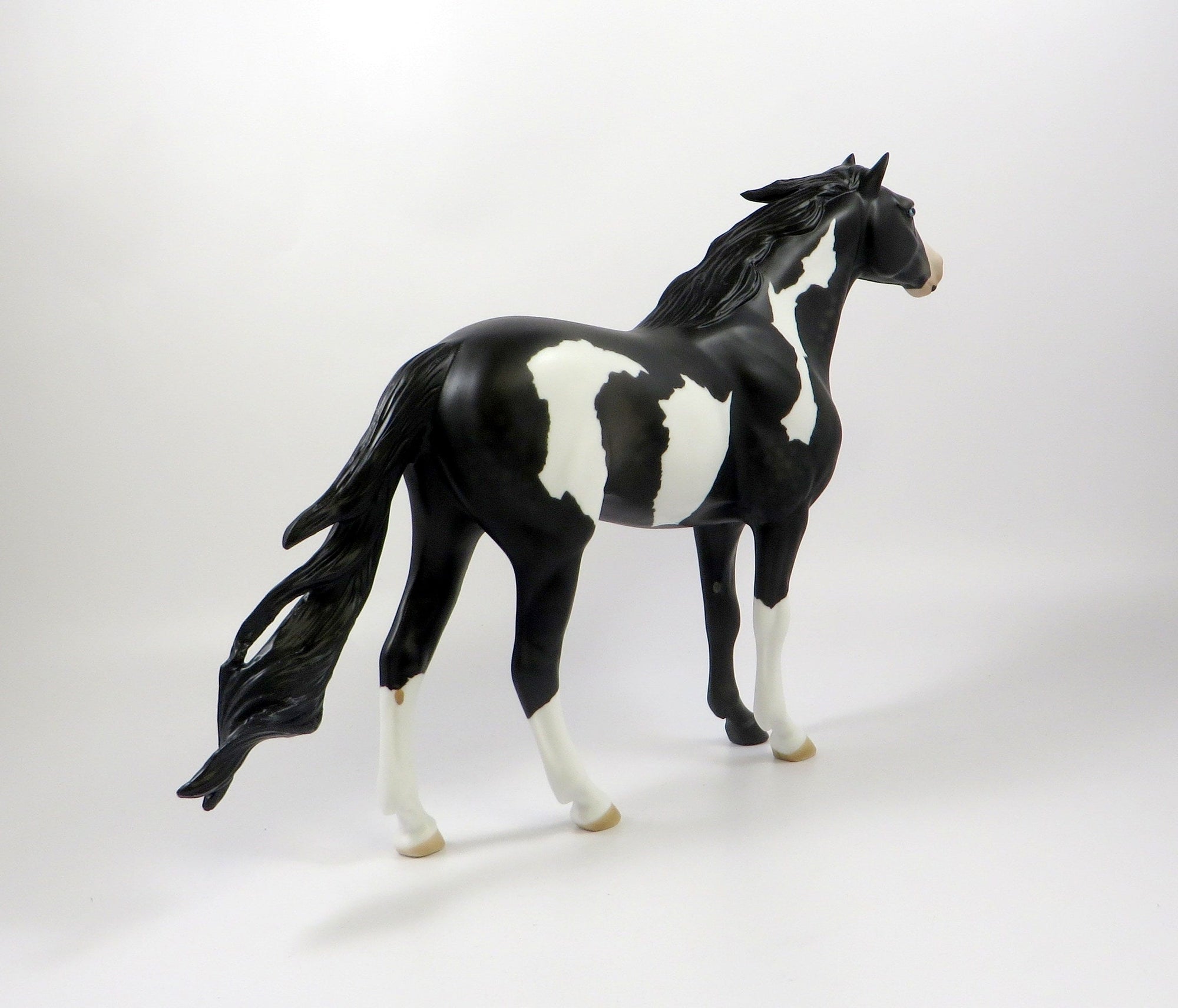 CALIMERO-OOAK BLACK PAINT SPANISH MUSTANG MODEL HORSE 8/5/19