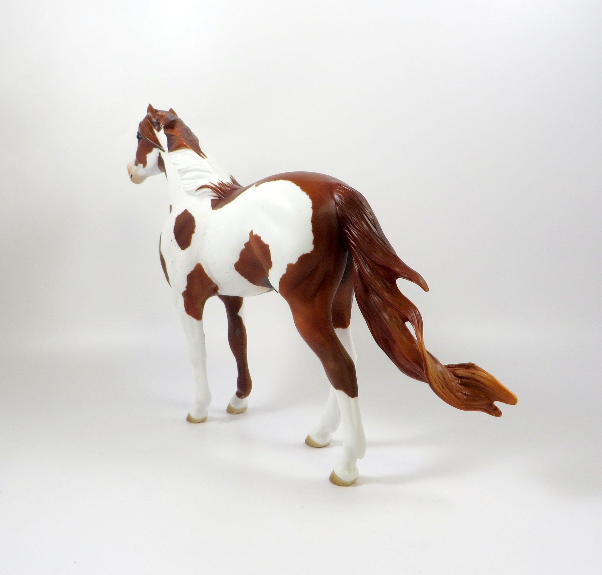 POINT TAKEN-OOAK CHESTNUT OVERO WITH BELTON SPOTTING SPANISH MUSTANG MODEL HORSE 8/5/19